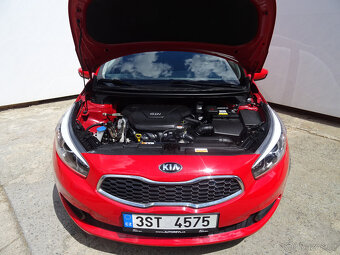Kia Ceed 1.6GDi,99kW,1majČR,S.kniha,64tkm,ESP,klima - 19