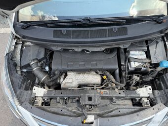 Opel Zafira 2.0 CDTi • 3/2012 • 96kw • Původ ČR - 19