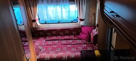 Anglický karavan Swift + až 5 osob + vyklápěcí palanda - 19