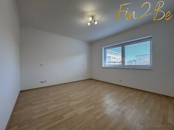 Pronajmu krásný mezonet 4kk v RD s garáží a zahradou - Běcho - 19