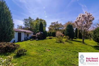 VELKOLEPÁ ZAHRADA S CHATOU U RYBNÍKA – JESENICE U RAKOVNÍKA - 19