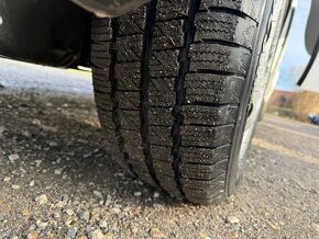 Volkswagen Transporter 2.0TDI 110kw LONG DSG 4 MÍSTA DPH - 19