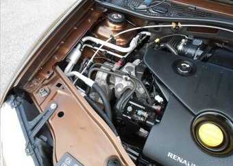 Dacia Duster 1,5 DCi 79 kW KLIMA Serviska nafta - 19