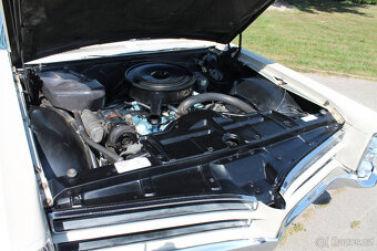 1966 Pontiac Bonneville Convertible 389 V8 - 19