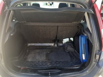 Ford Fusion 1,6 74kW, LPG, tažné, 2009/120000 km, 1.majitel - 19