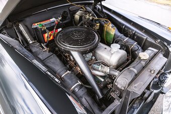 Mercedes-Benz 220S Coupé - 19
