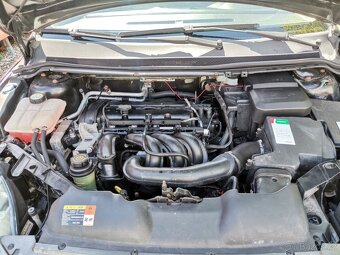 Ford Focus 1.6i 74kw Klima Tažné - 19