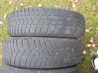4xObutá zimní sada kol na ŠKODA CITIGO   BARUM 165/70 R14 - 19