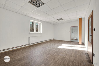 Výrobní, skladovací prostor na pozemku o výměře 19.464 m2 v  - 19