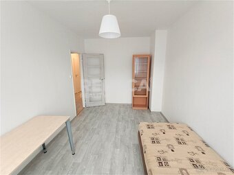 Byt 3+1, 69m2, lodžie, sklep, Praha - Háje, ul. Štichova - 19