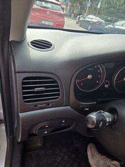 Hyundai Accent 11/2009 - 19