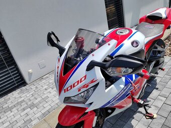 Honda cbr 1000 rr Fireblade - 19