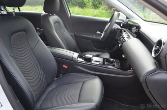 PRODÁM MERCEDES BENZ A 180D NOVÝ MODEL 2022 110.000KM DPH - 19