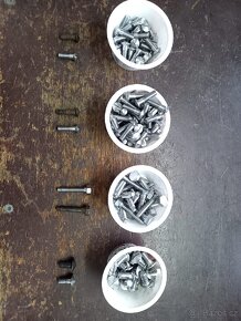 ČZ Předvalečná - Náhradní Díly- komplet - 19