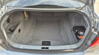 BMW M3 E92 manuál, V8 - 19