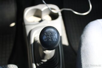 Suzuki Wagon R, 1,3i 68KW, r.v. 2004 - 19