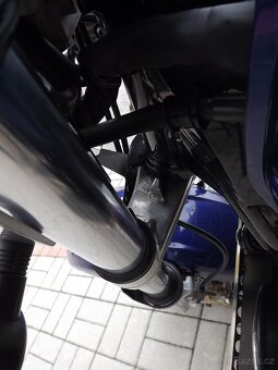 Suzuki GSX 1400 - 19