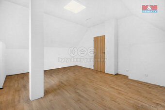 Pronájem bytu 1+kk, 23 m², Plazy - 19