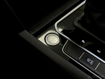 Volkswagen Passat , Elegance 2,0tdi 110kw Dsg 7° rv.7/2020 - 19