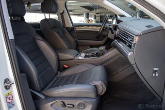 Volkswagen Touareg 3.0 V6 TDI SCR Elegance 4Motion - 19