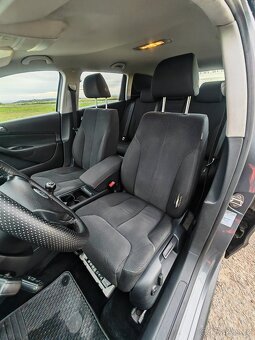 VW Passat B6 Variant 2.0 TDI (103 kW), 2008 – STK do 10/2026 - 19