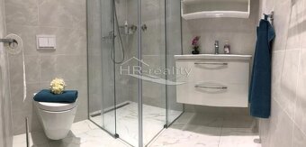 Vodice – kompletne zariadený penthouse, výhľad na more - 19