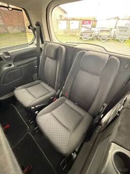 Ford Galaxy 2.0 TDCI GHIA 103kW 7-MÍST - 19