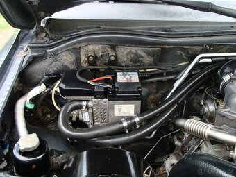 Mitsubishi L200, 2,5 TD 85 kw 4x4 rok 2005 - 19