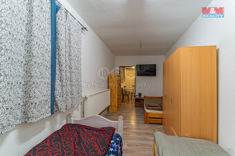 Prodej rodinného domu, 414 m², Kostelec - 19