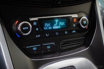 Ford C-Max 2.0 Titanium - 19