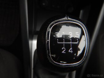 Kia Cee´d 1.4 16V, KLIMA, ČR - 19