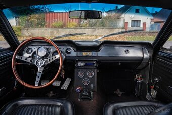Ford Mustang Coupé z roku 1968 - 19
