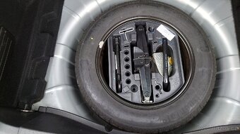 Renault laguna 3 benzín 2.0 103 kw - 19