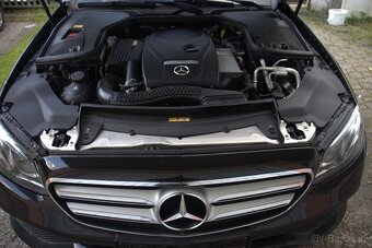 Mercedes-Benz E200 - 19
