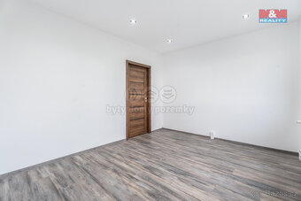 Prodej bytu 3+1, 70 m², Stráž pod Ralskem, ul. Máchova - 19
