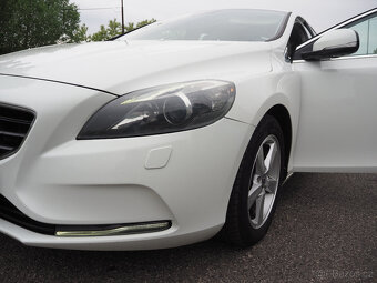 Volvo V40 2.0 D3 5ti válec, původ ČR - 19