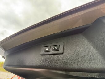 Subaru Outback • 8/2021 • 124kw • Původ ČR • DPH - 19