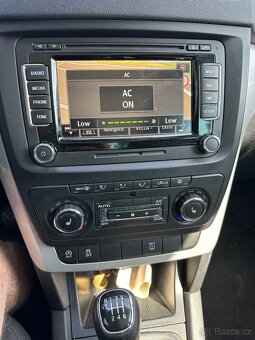 Prodám Škoda Yeti 2.0 TDi  103 kW panorama xenony - 19