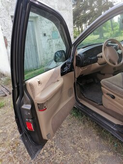 Prodám Dodge Grand Caravan 3,3 benzín/LPG, STK 7/26 - 19