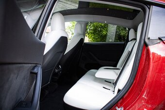 Tesla Model Y Long Range AWD, Biely interiér, Tepelko, DPH - 19