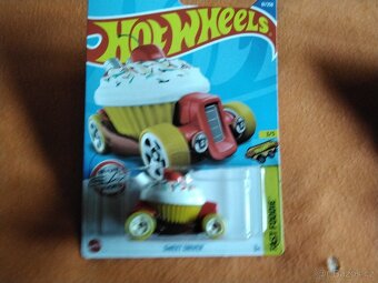Hot Wheels 2 - 19
