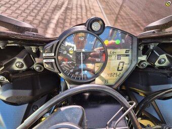 Yamaha YZF-R6 - 19