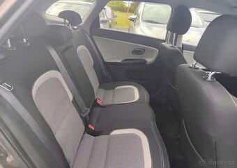 Kia Cee´d 1.6 nafta manuál 100 kw - 19