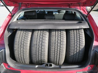 Citroën C4 Cactus 1.2i PureTech 82 Feel Edition CZ málo km - 19