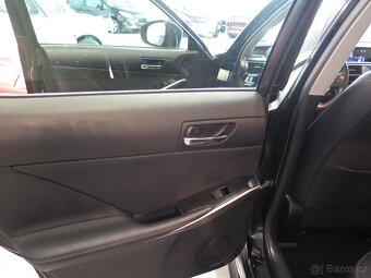 Lexus IS 300h klima, kamera, DPH, - 19