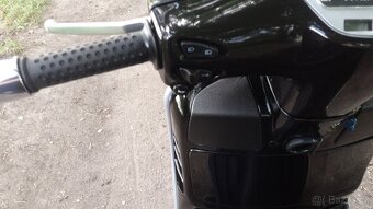 vespa Gts 300 - 19