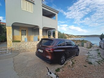 Toyota Sienna XLE 2,5hybrid AWD 2021 nový model - 19