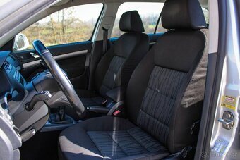 Škoda Octavia Combi 1.6 TDI CR DPF Classic - 19