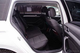Volkswagen Passat Variant 2.0 TDI DSG - 19
