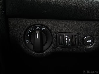 Dodge Challenger, 3.6 V6 - KRÁSNÝ STAV - DPH - 19